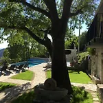 Ana Villa